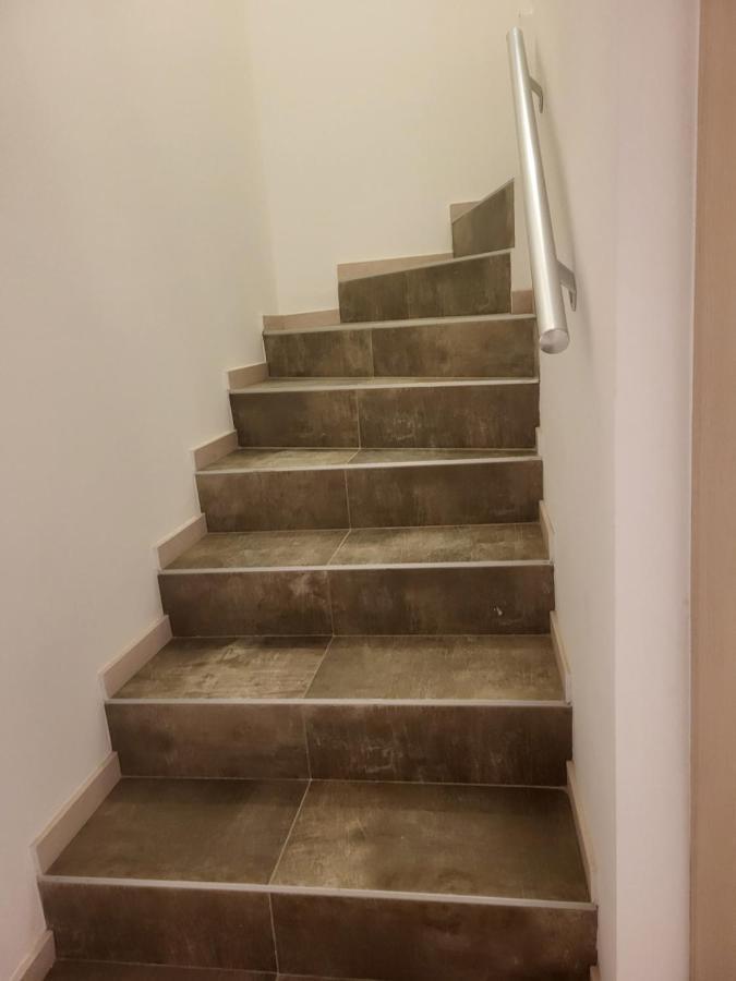 Duplex Neuf 2 Chambres Huy Extérieur photo